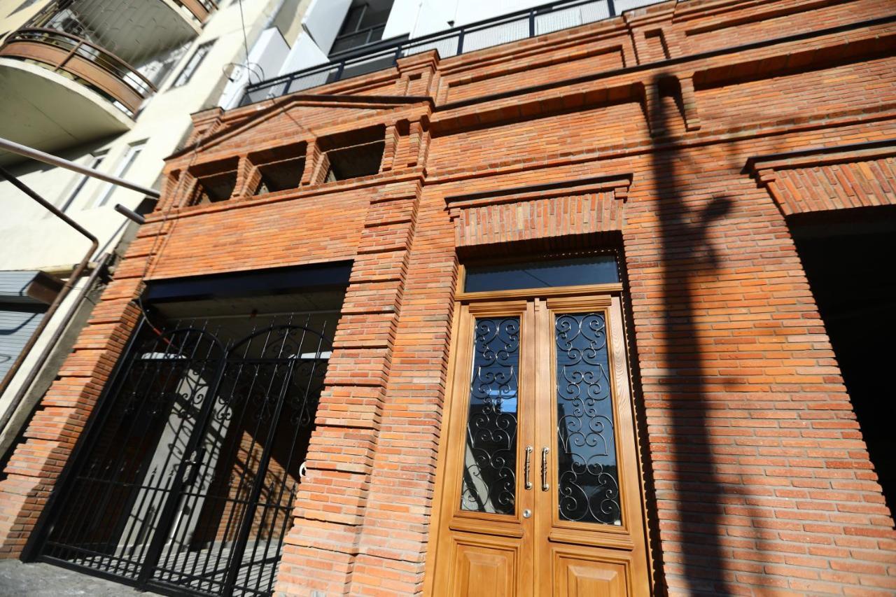 Brick House Lägenhet Tbilisi Exteriör bild